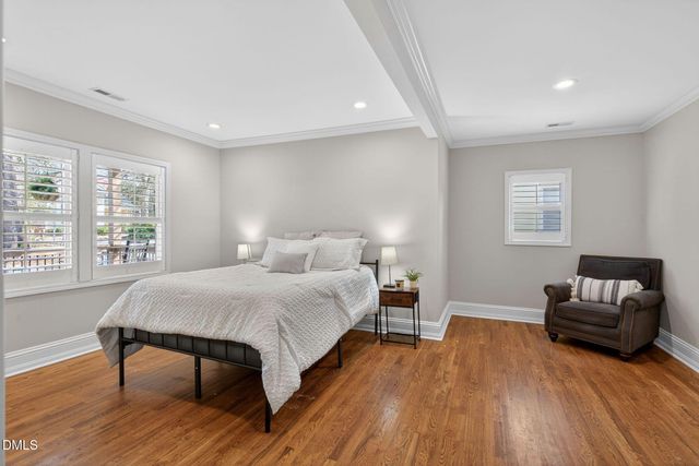 119 W Vernon Avenue, Wake Forest, NC 27587