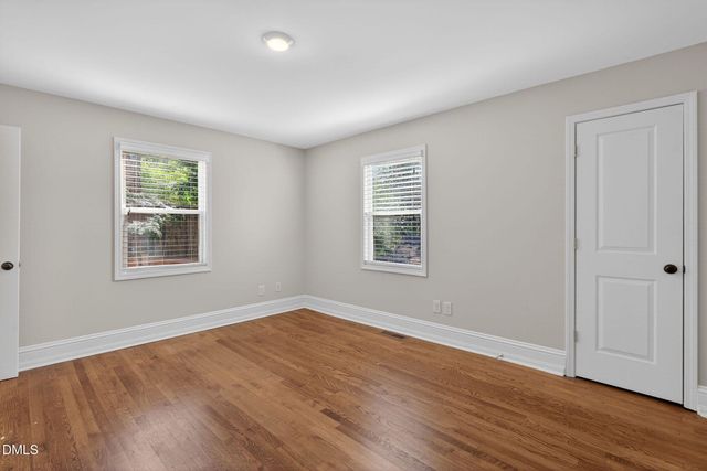 119 W Vernon Avenue, Wake Forest, NC 27587