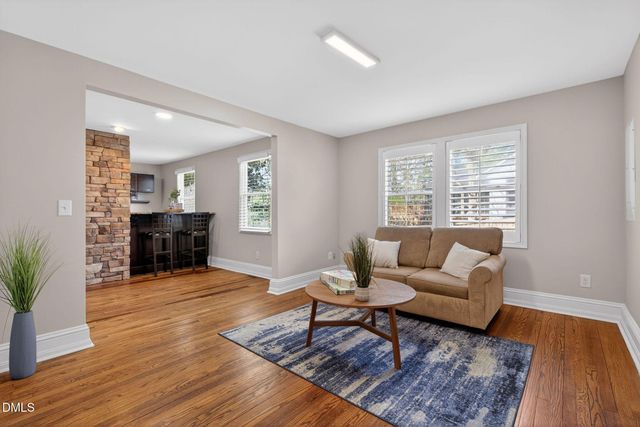 119 W Vernon Avenue, Wake Forest, NC 27587