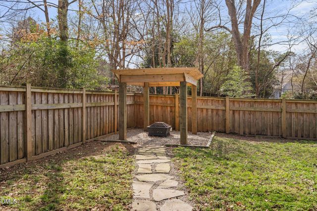 119 W Vernon Avenue, Wake Forest, NC 27587