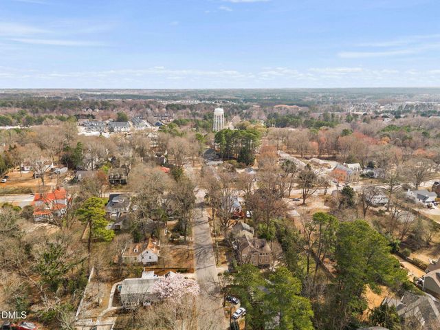 119 W Vernon Avenue, Wake Forest, NC 27587