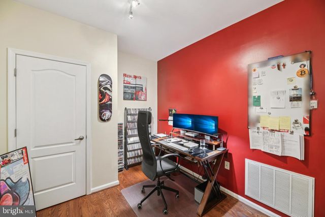1621 LADUE CT #207, Woodbridge, VA 22191