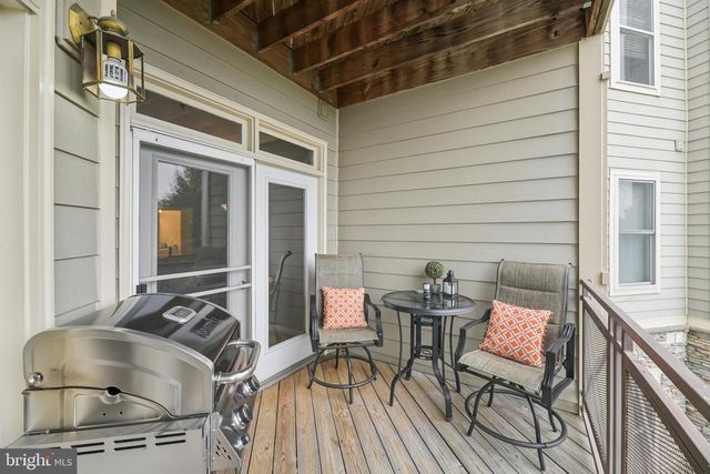 1621 LADUE CT #207, Woodbridge, VA 22191