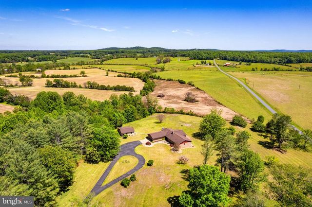 15669 OAKLAND RD, Reva, VA 22735