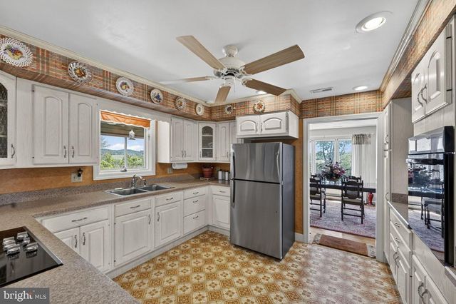 15669 OAKLAND RD, Reva, VA 22735