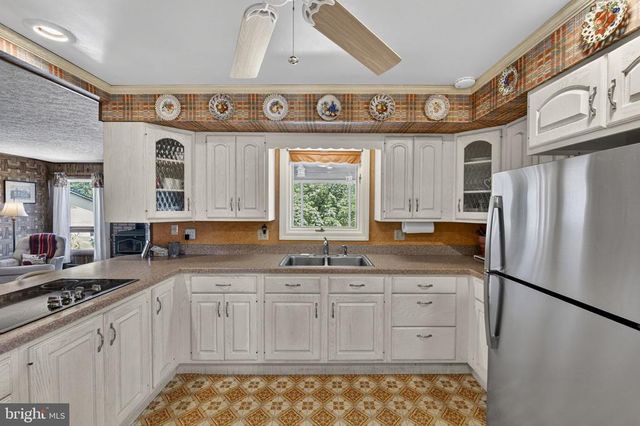 15669 OAKLAND RD, Reva, VA 22735