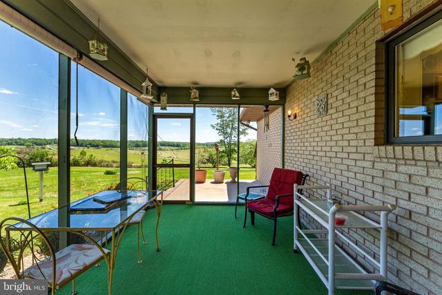 15669 OAKLAND RD, Reva, VA 22735