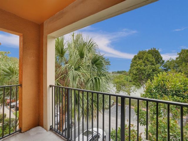 2351 W PRESERVE Way 303, Miramar, FL 33025