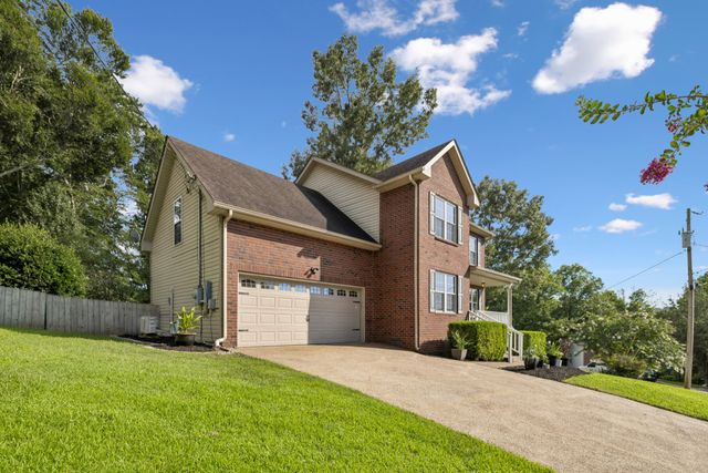 162 Overlook Ct, Kingston Springs, TN 37082
