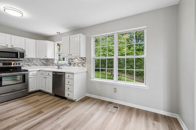 162 Overlook Ct, Kingston Springs, TN 37082
