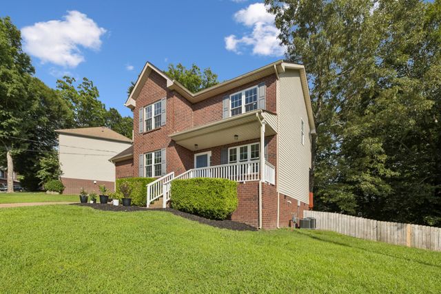 162 Overlook Ct, Kingston Springs, TN 37082