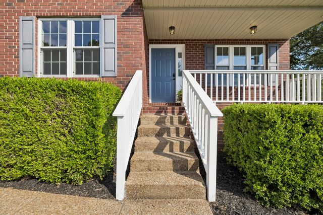 162 Overlook Ct, Kingston Springs, TN 37082