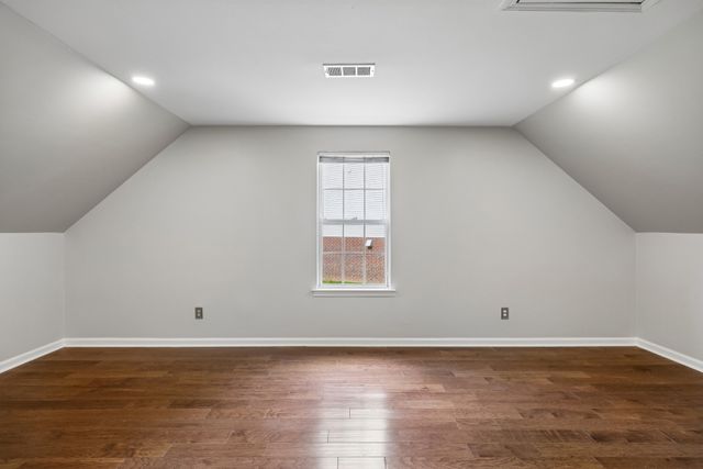 162 Overlook Ct, Kingston Springs, TN 37082