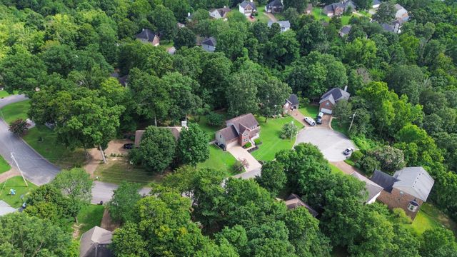162 Overlook Ct, Kingston Springs, TN 37082