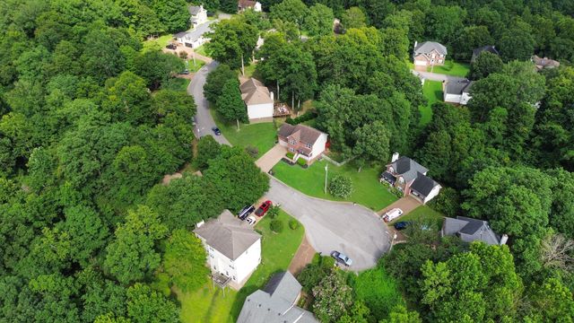 162 Overlook Ct, Kingston Springs, TN 37082