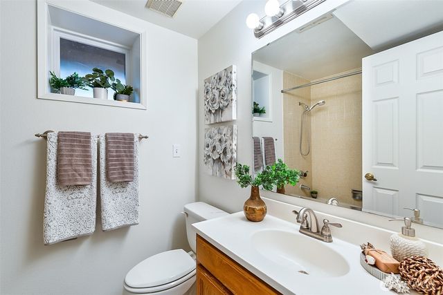 15710 SE 46th Way, Bellevue, WA 98006