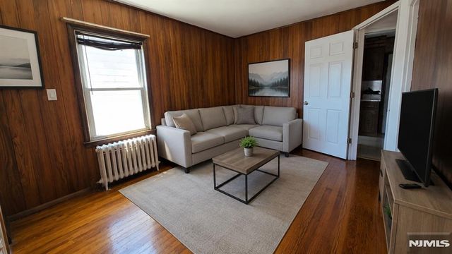 7 Frederick Terrace 3, Irvington, NJ 07111