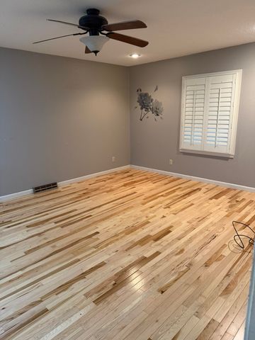 2702 Paula Drive Drive, West Plains, MO 65775