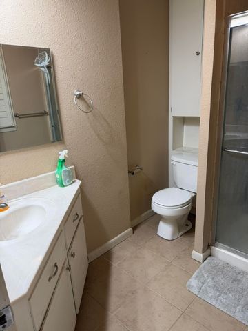 2702 Paula Drive Drive, West Plains, MO 65775