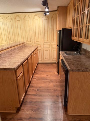 2702 Paula Drive Drive, West Plains, MO 65775