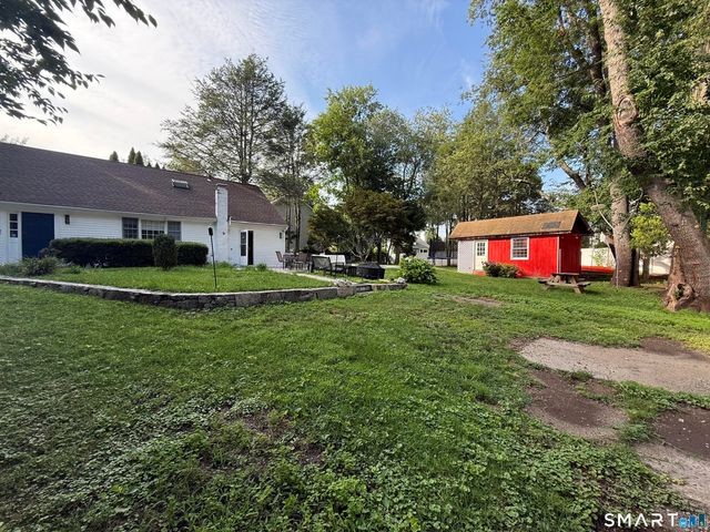 2196 North Benson Road, Fairfield, CT 06824