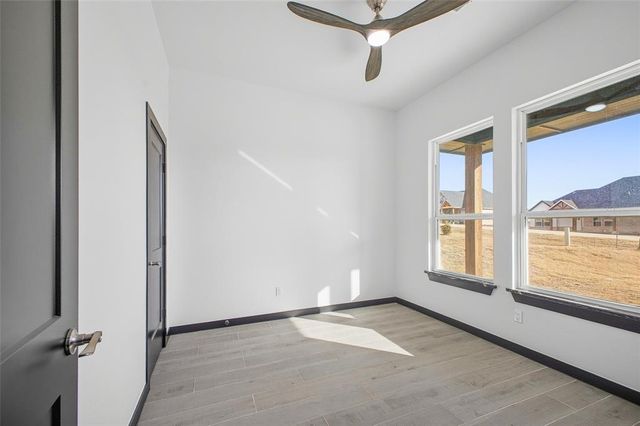 2436 Canyon Circle, Blanchard, OK 73010