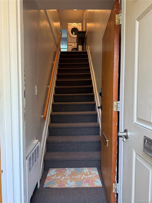 226-09 Union Turnpike B, Oakland Gardens, NY 11364 — photo 3