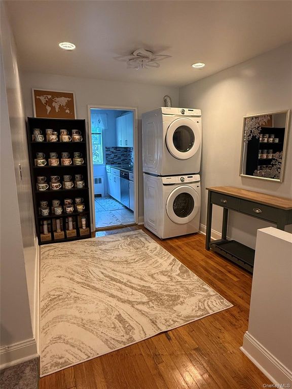 226-09 Union Turnpike B, Oakland Gardens, NY 11364 — photo 4