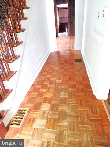 29 E SECOND ST, Waynesboro, PA 17268