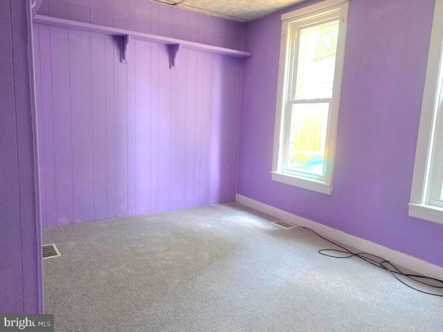 29 E SECOND ST, Waynesboro, PA 17268