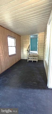 29 E SECOND ST, Waynesboro, PA 17268