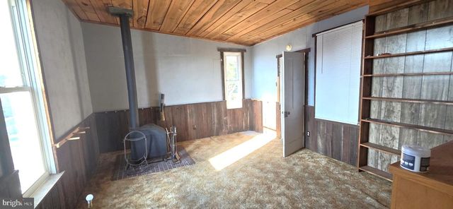 29 E SECOND ST, Waynesboro, PA 17268