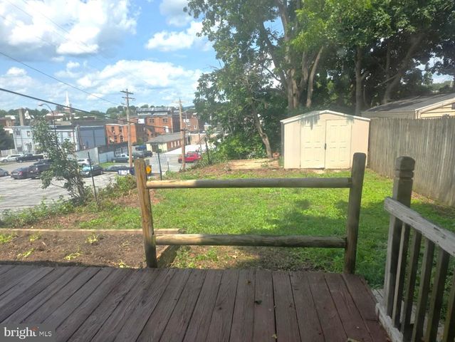 29 E SECOND ST, Waynesboro, PA 17268