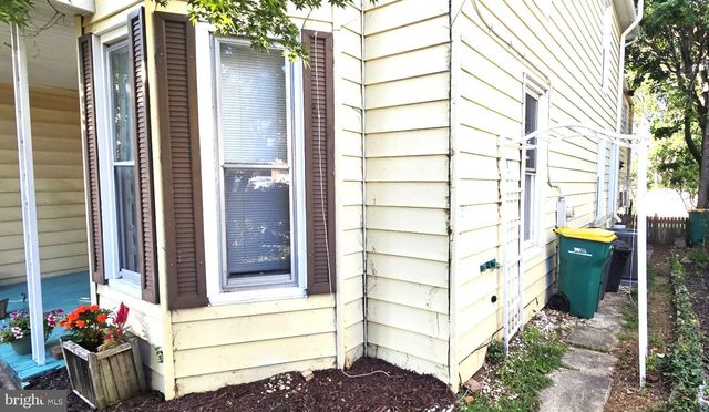 29 E SECOND ST, Waynesboro, PA 17268