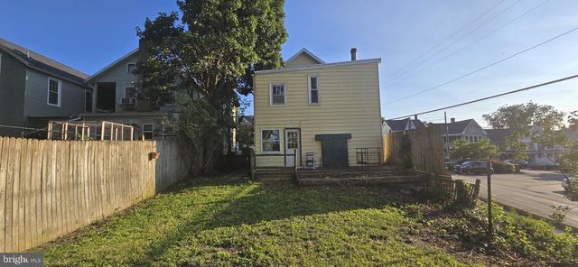 29 E SECOND ST, Waynesboro, PA 17268