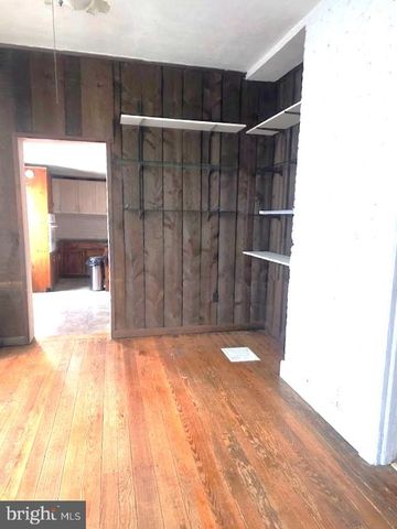 29 E SECOND ST, Waynesboro, PA 17268