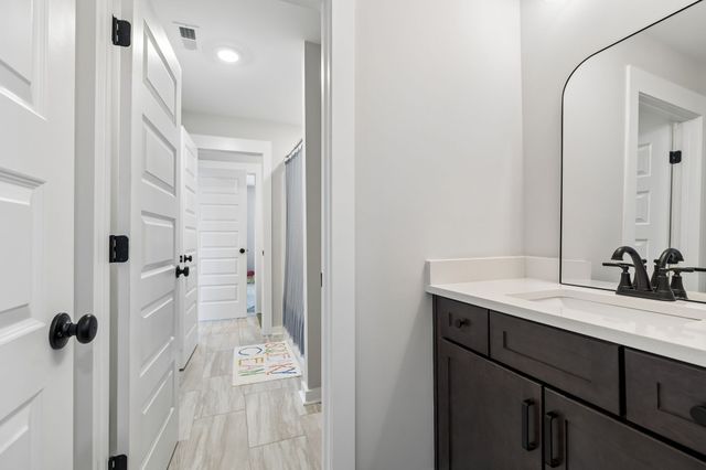 1237 Payton Ln, Gallatin, TN 37066