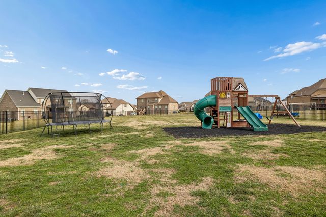 1237 Payton Ln, Gallatin, TN 37066