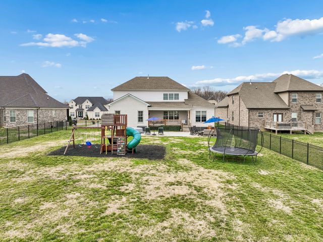 1237 Payton Ln, Gallatin, TN 37066