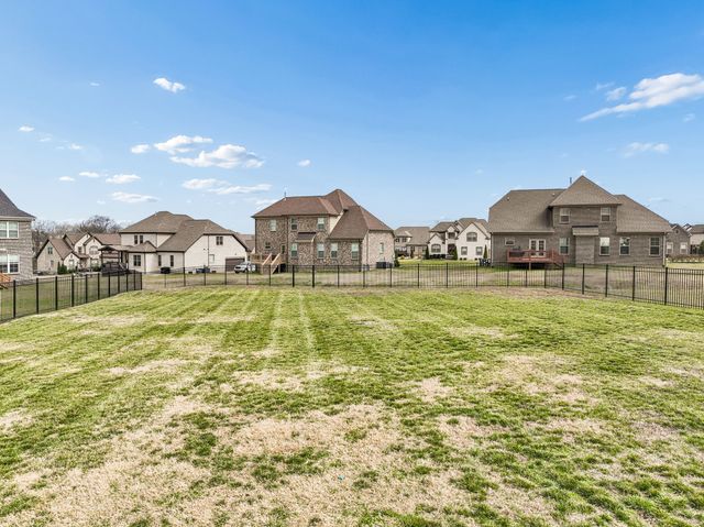 1237 Payton Ln, Gallatin, TN 37066