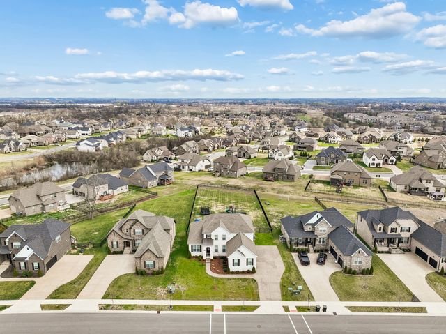 1237 Payton Ln, Gallatin, TN 37066