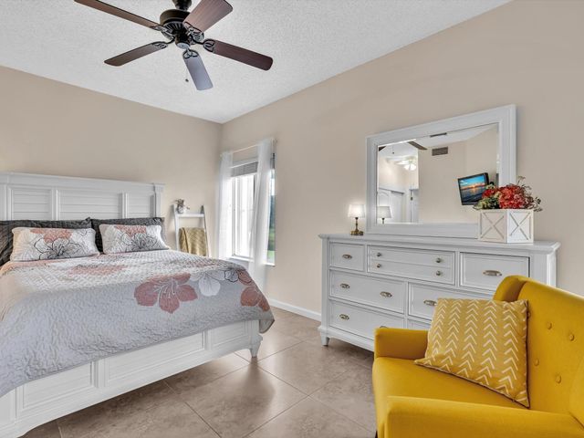23156 Fountain View Drive D, Boca Raton, FL 33433