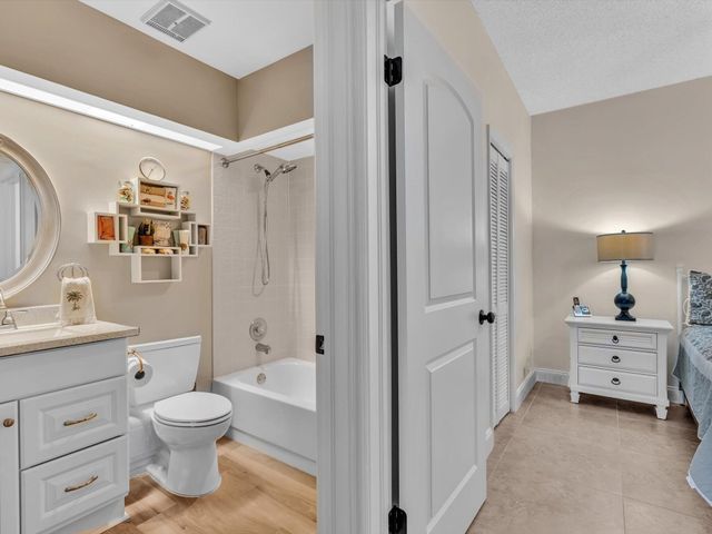 23156 Fountain View Drive D, Boca Raton, FL 33433