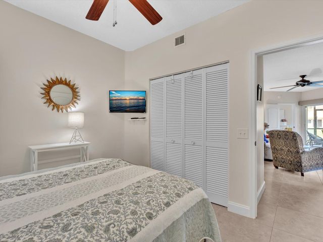 23156 Fountain View Drive D, Boca Raton, FL 33433