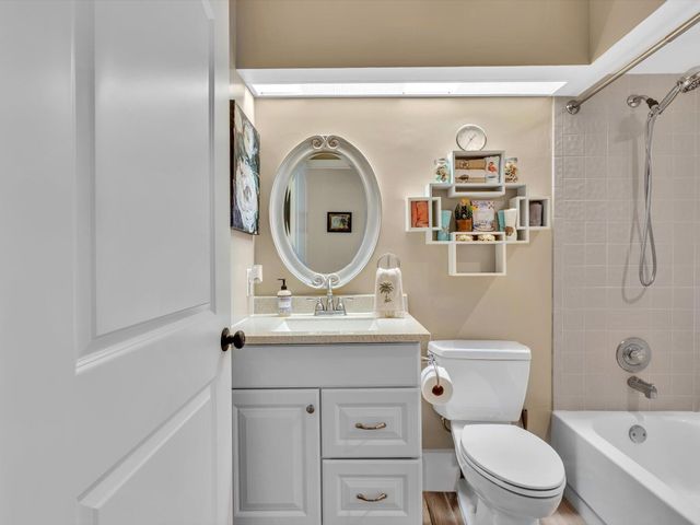 23156 Fountain View Drive D, Boca Raton, FL 33433