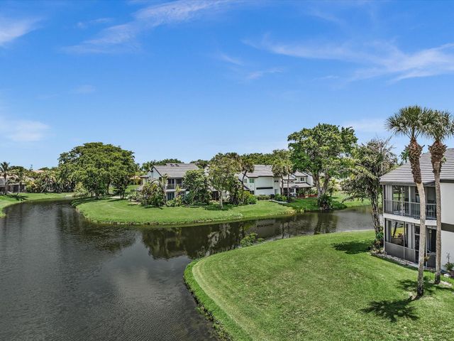 23156 Fountain View Drive D, Boca Raton, FL 33433