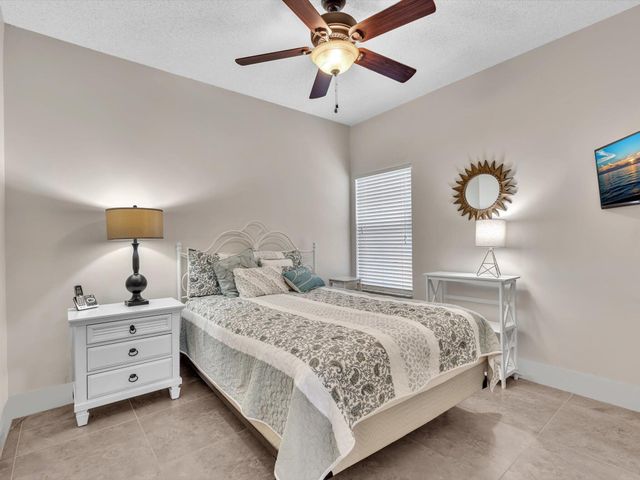 23156 Fountain View Drive D, Boca Raton, FL 33433