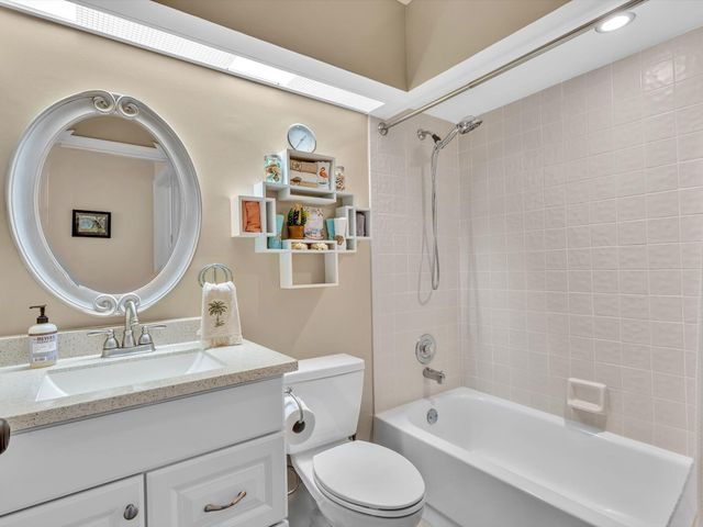 23156 Fountain View Drive D, Boca Raton, FL 33433