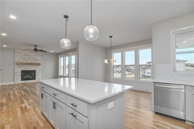 6009 Arapahoe Street, Shawnee, KS 66226