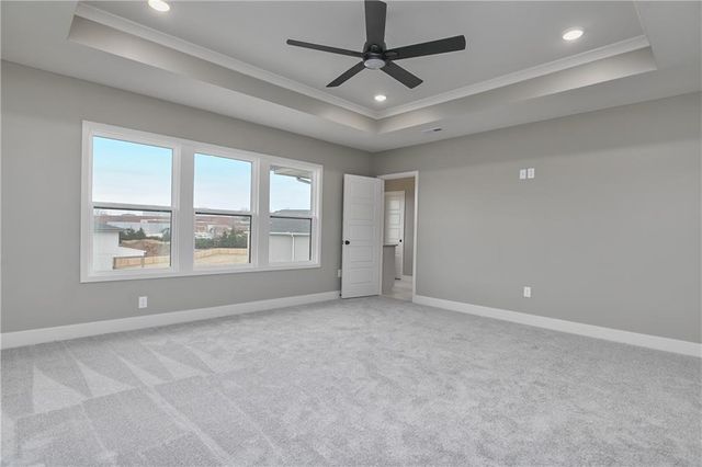 6009 Arapahoe Street, Shawnee, KS 66226